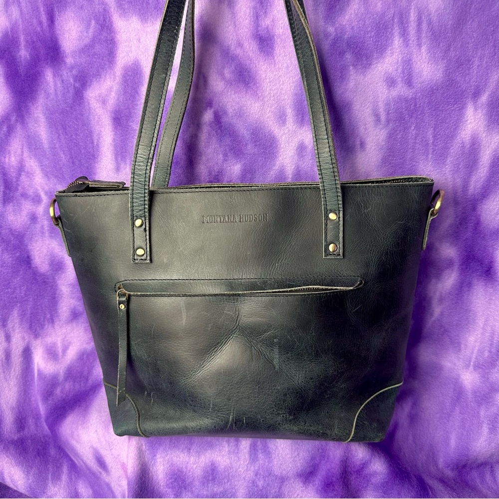 Montana Hudson Buffalo leather tote bag in Navy